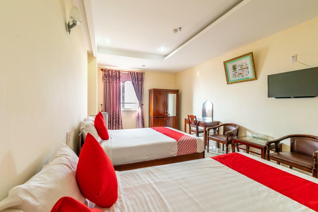 Oyo 375 Hoa Binh Hotel Дананг Экстерьер фото