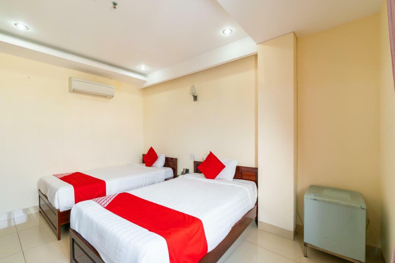 Oyo 375 Hoa Binh Hotel Дананг Экстерьер фото