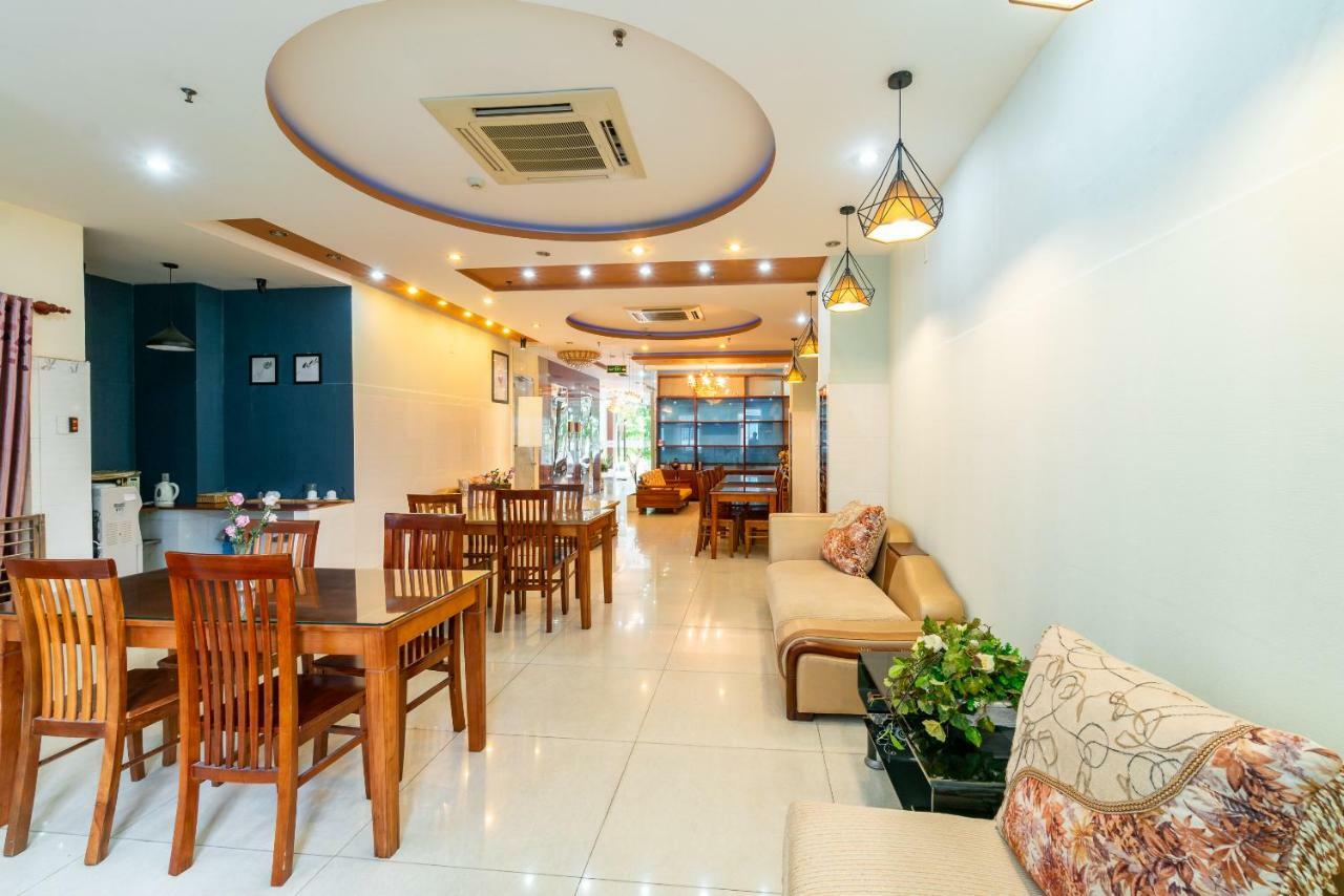 Oyo 375 Hoa Binh Hotel Дананг Экстерьер фото