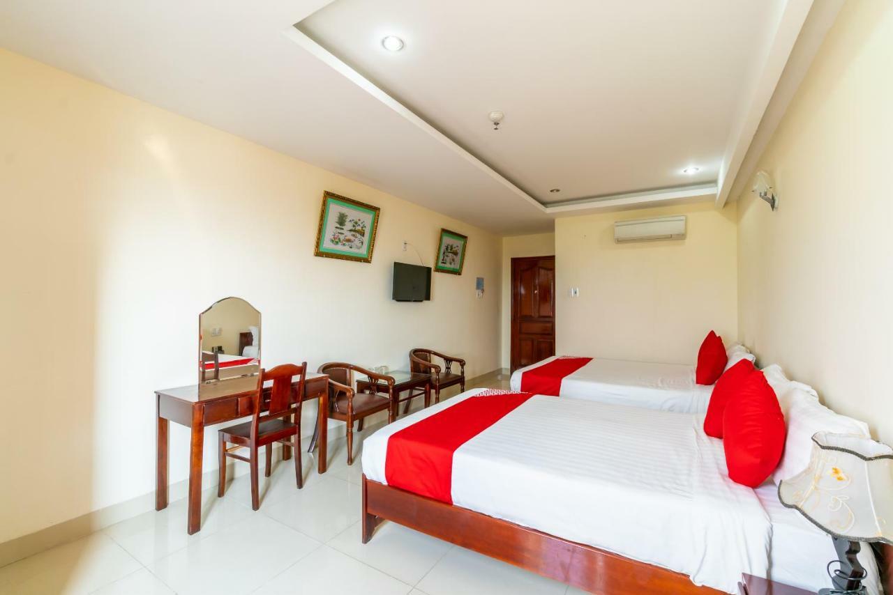 Oyo 375 Hoa Binh Hotel Дананг Экстерьер фото