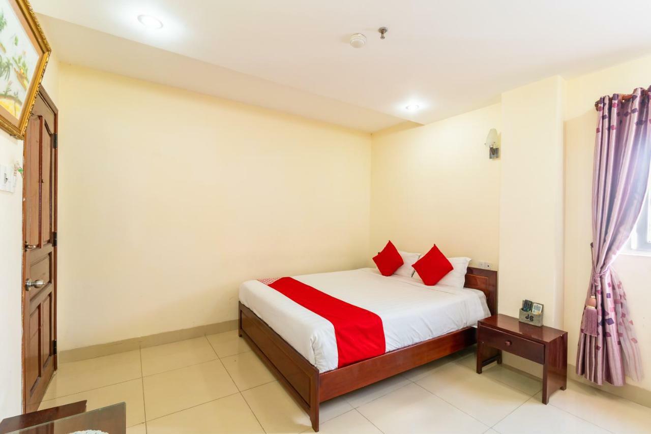Oyo 375 Hoa Binh Hotel Дананг Экстерьер фото