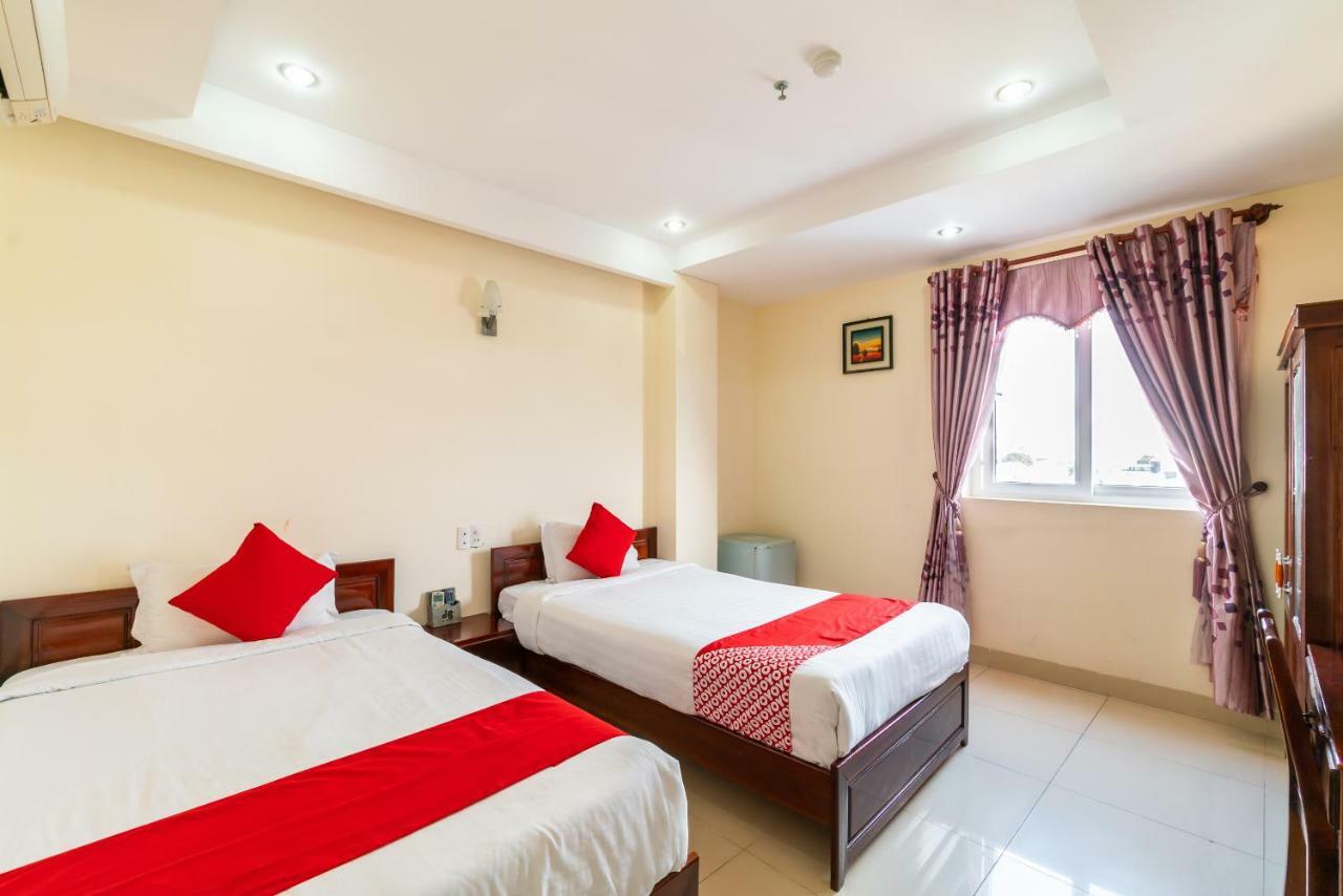 Oyo 375 Hoa Binh Hotel Дананг Экстерьер фото