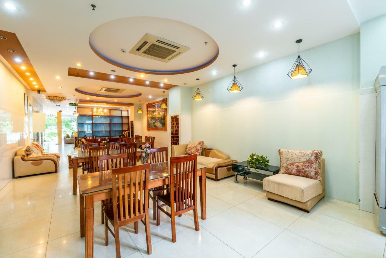 Oyo 375 Hoa Binh Hotel Дананг Экстерьер фото