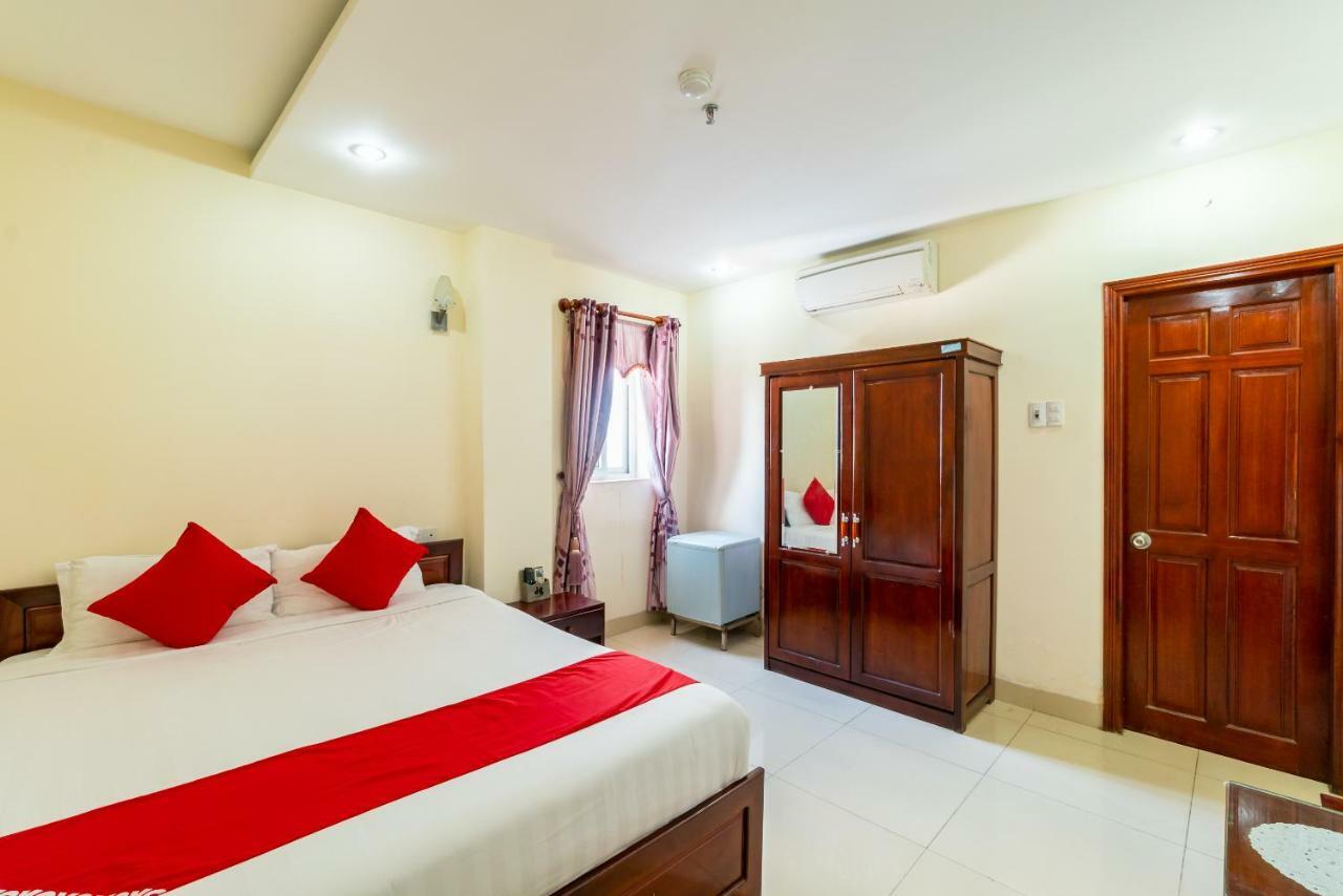 Oyo 375 Hoa Binh Hotel Дананг Экстерьер фото