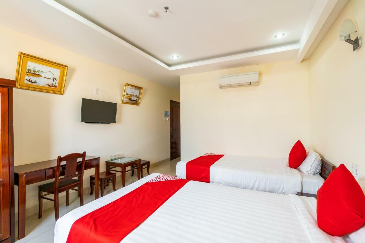Oyo 375 Hoa Binh Hotel Дананг Экстерьер фото