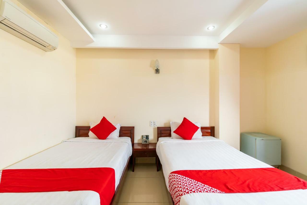 Oyo 375 Hoa Binh Hotel Дананг Экстерьер фото